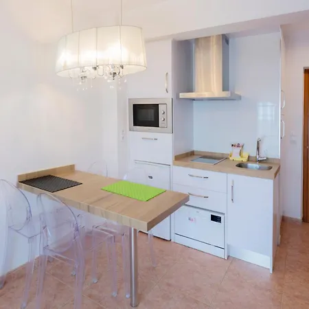 R2R - Liencres Apartamentos * ليينكريس