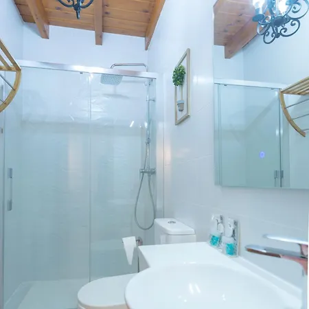 R2R - Liencres Apartamentos شقة ليينكريس