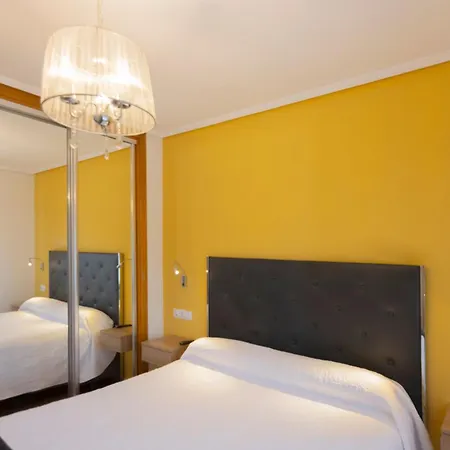 R2R - Liencres Apartamentos شقة ليينكريس