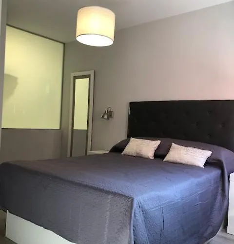 Liencres Apartamentos شقة *